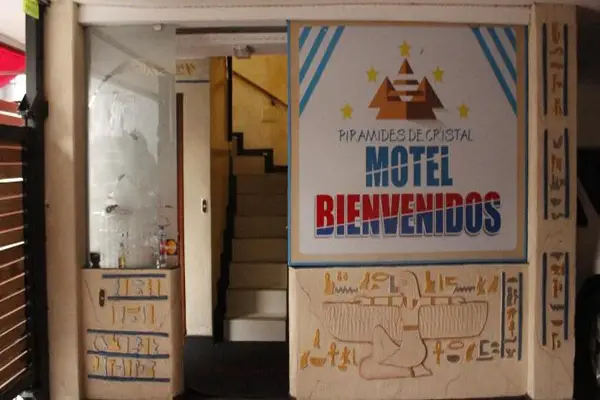 motel-piramides-de-cristal-moteles-en-el-centro-de-bogota